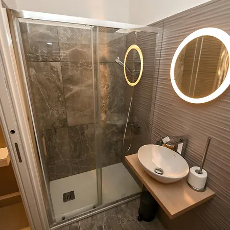 Bed & Breakfast Living 4*