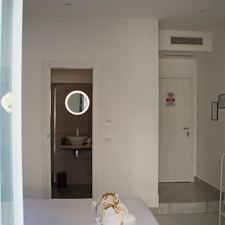 Bed & Breakfast Living 4*