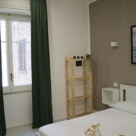 Bed & Breakfast Living